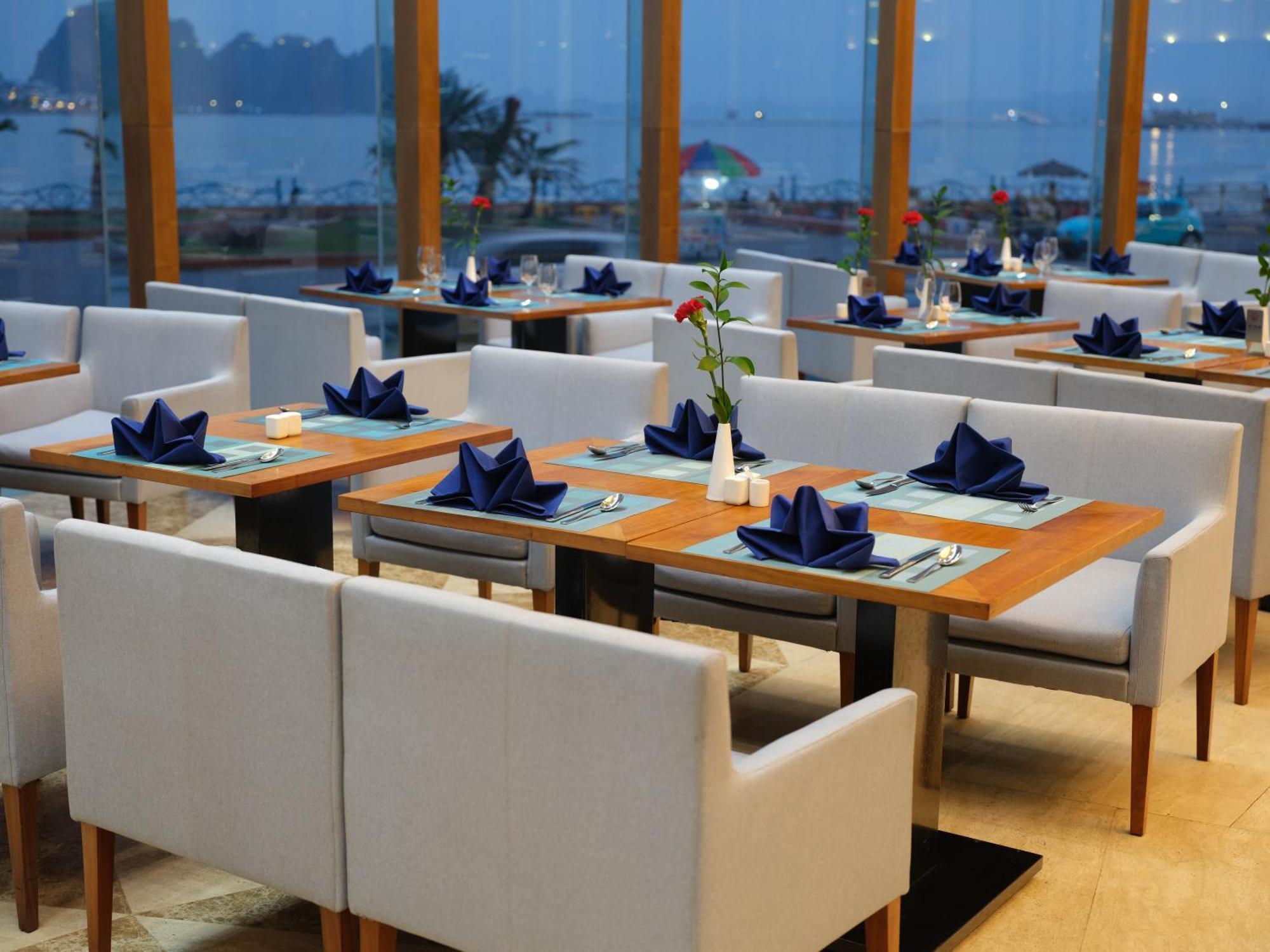 Hotel Wyndham Legend Halong Ha Long Exterior foto