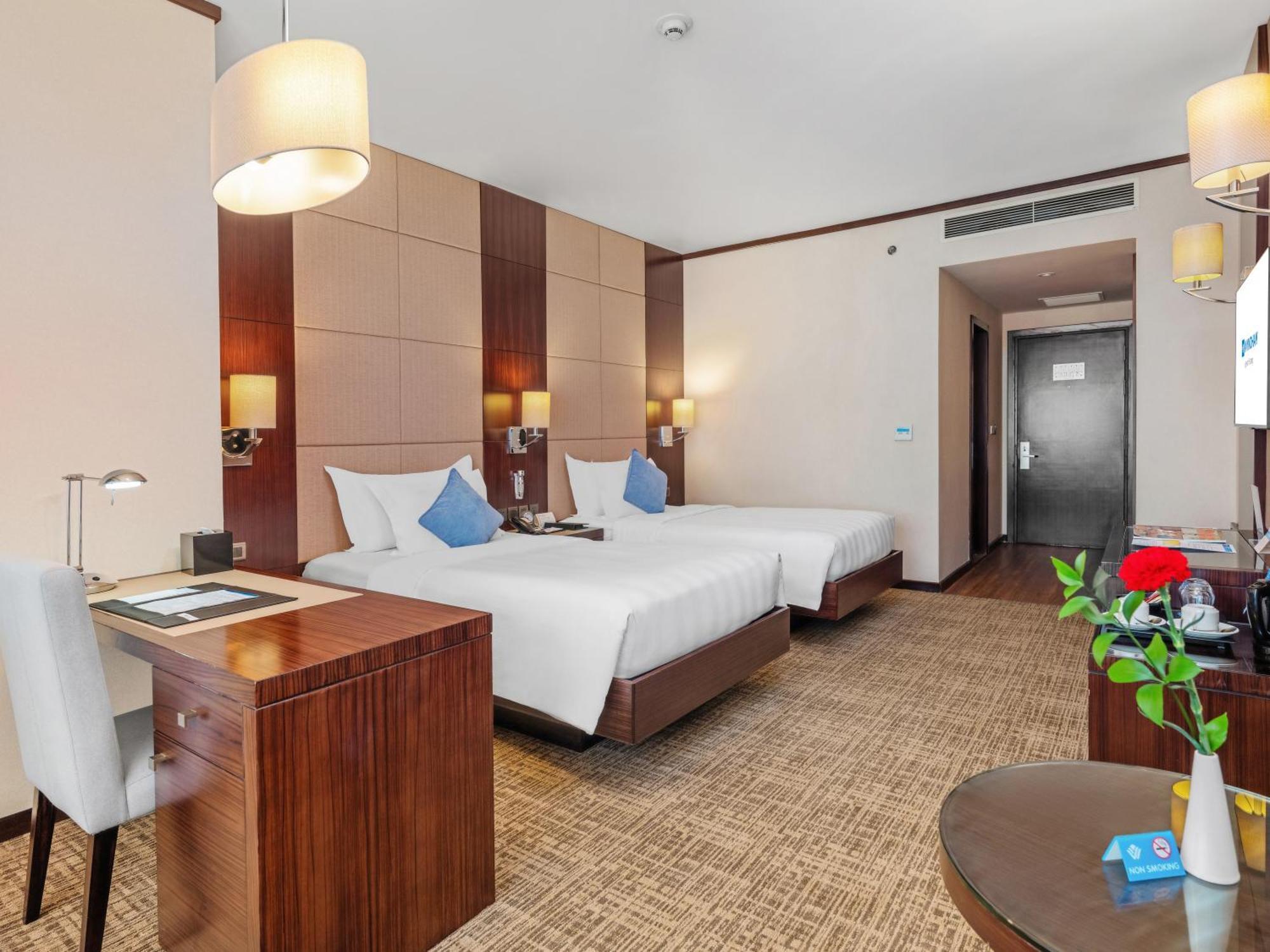Hotel Wyndham Legend Halong Ha Long Exterior foto