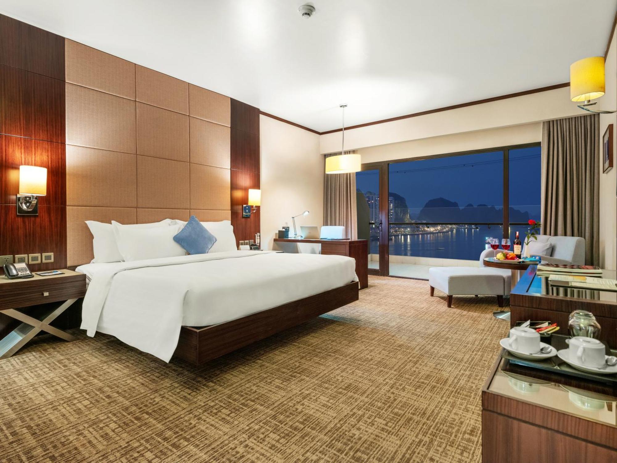 Hotel Wyndham Legend Halong Ha Long Exterior foto