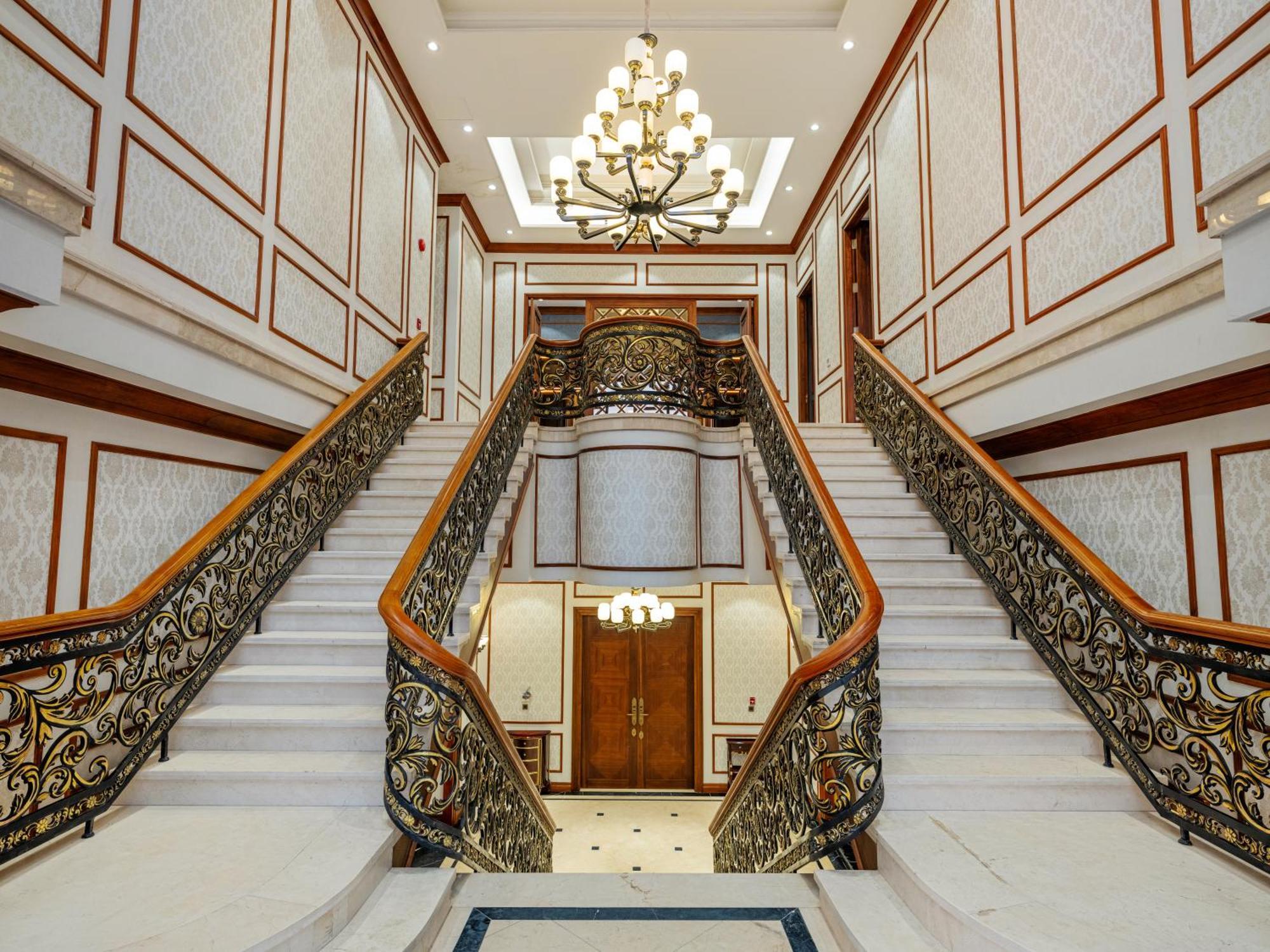 Hotel Wyndham Legend Halong Ha Long Exterior foto