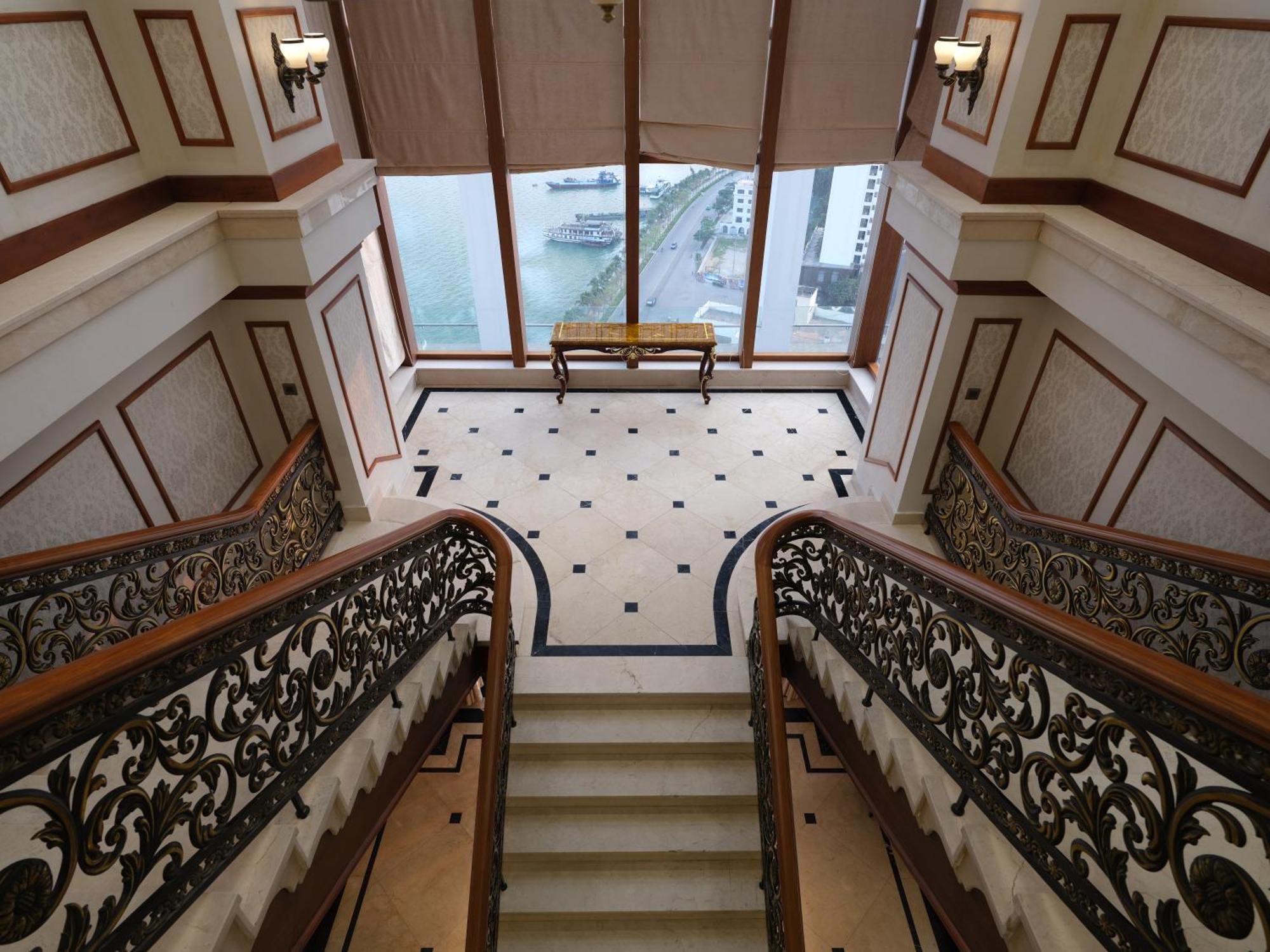 Hotel Wyndham Legend Halong Ha Long Exterior foto